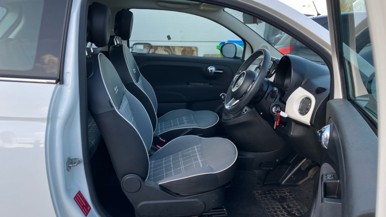 Fiat 500 1.2 Lounge 3dr Petrol Hatchback